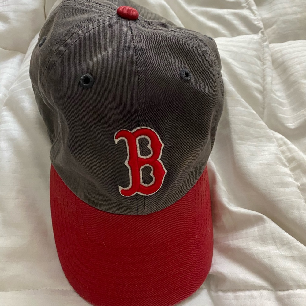 Vintage Boston Red Sox hat - faded look